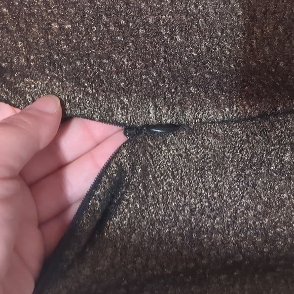 Cold shoulder long sleeve blouse - Picture 4 of 6